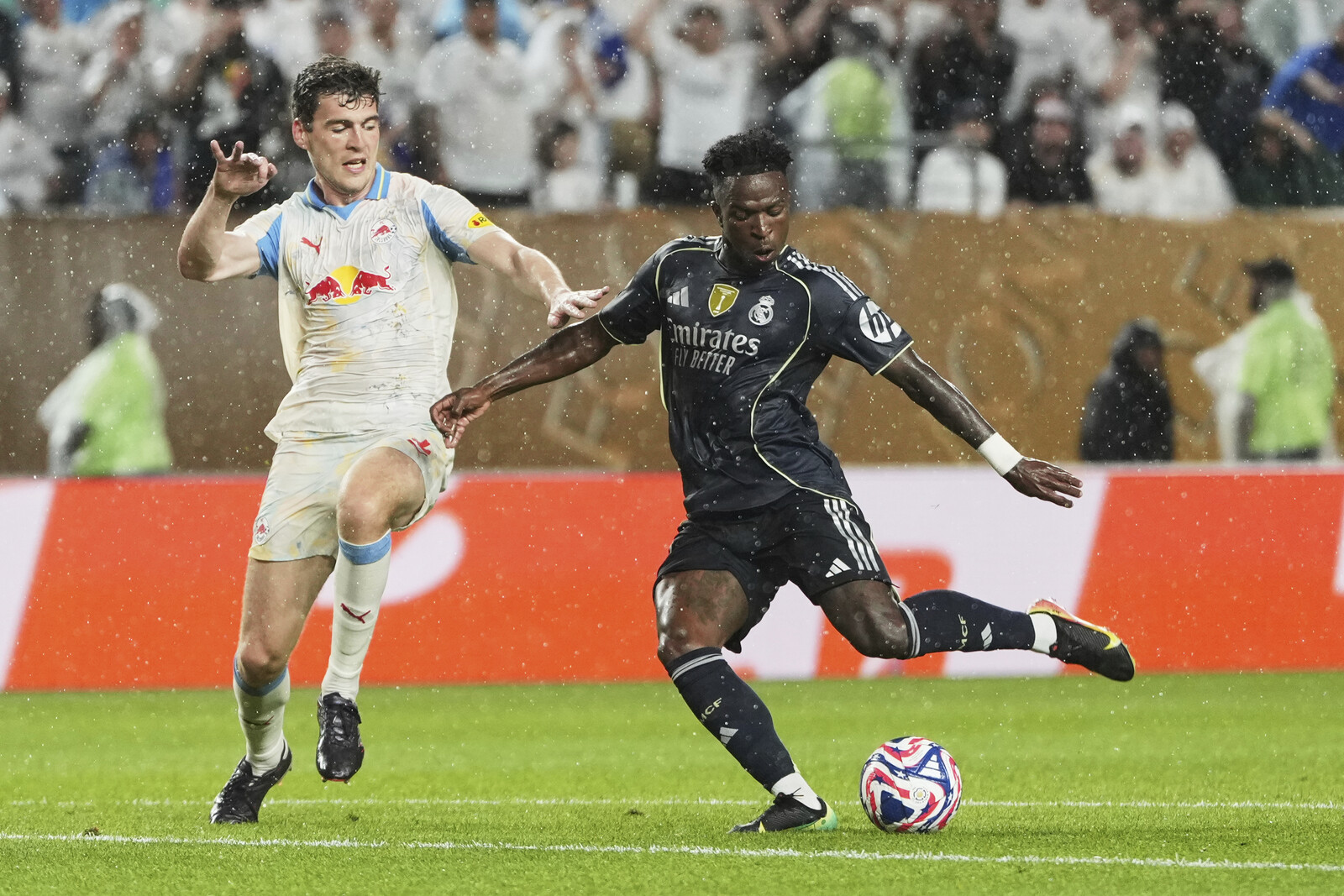 Real Madrid Clinches Group Win in World Championship