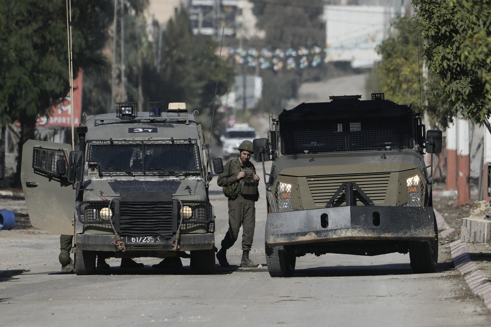 The Oil Fund Dumps Israeli