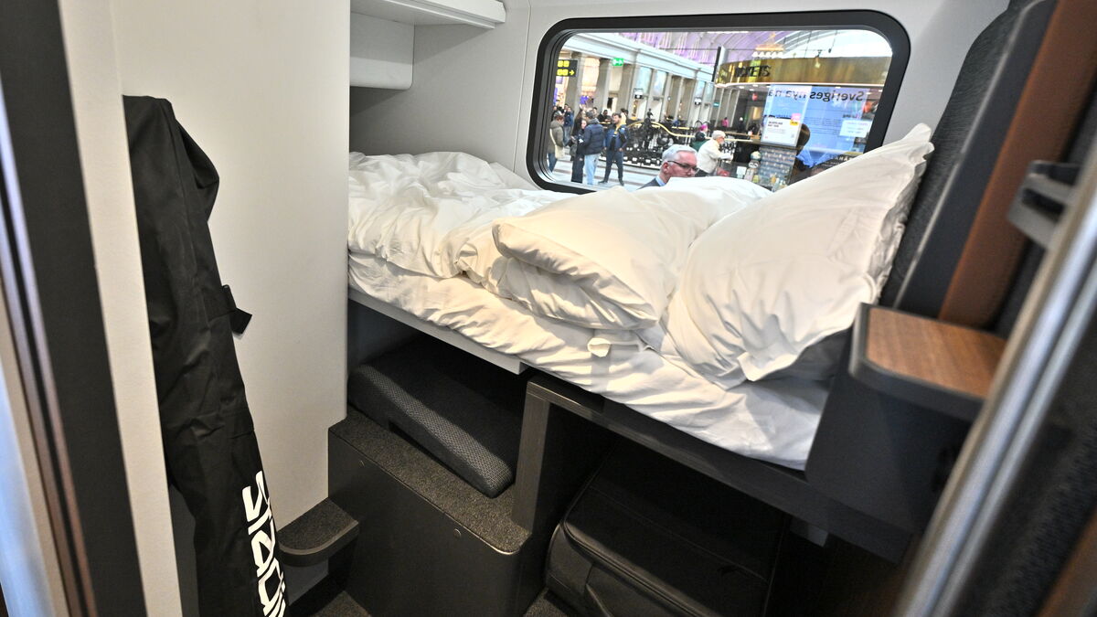 New night trains ready, but billion-dollar purchase receives criticism