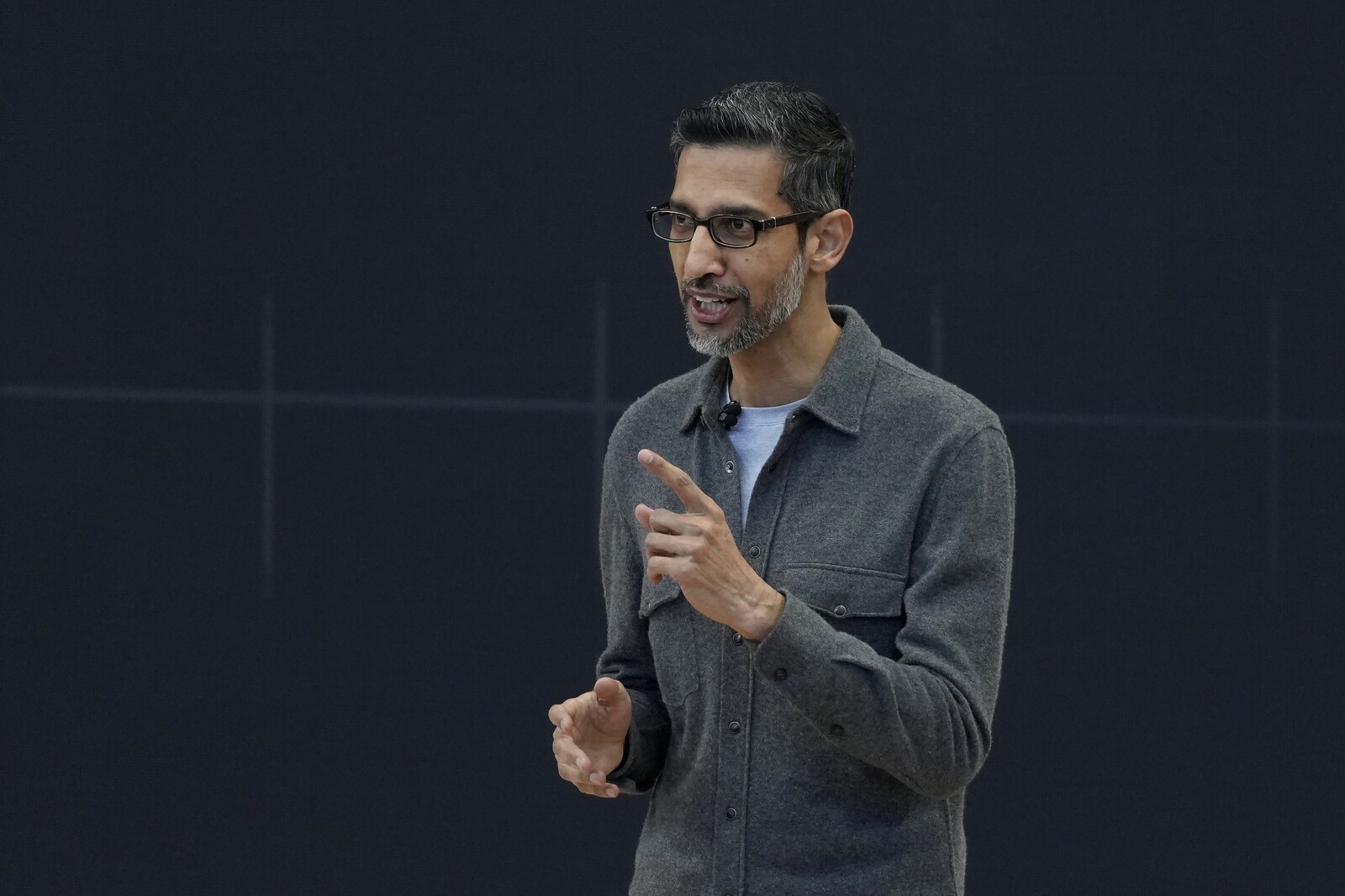 Tech Giants Battle for Data Dominance Amid AI Surge