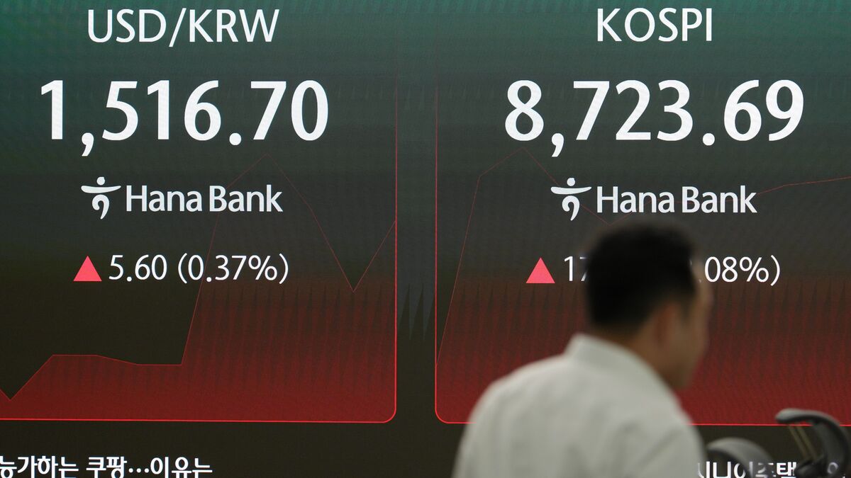 Slight rise on Tokyo stock market as Nikkei up 0.5 percent