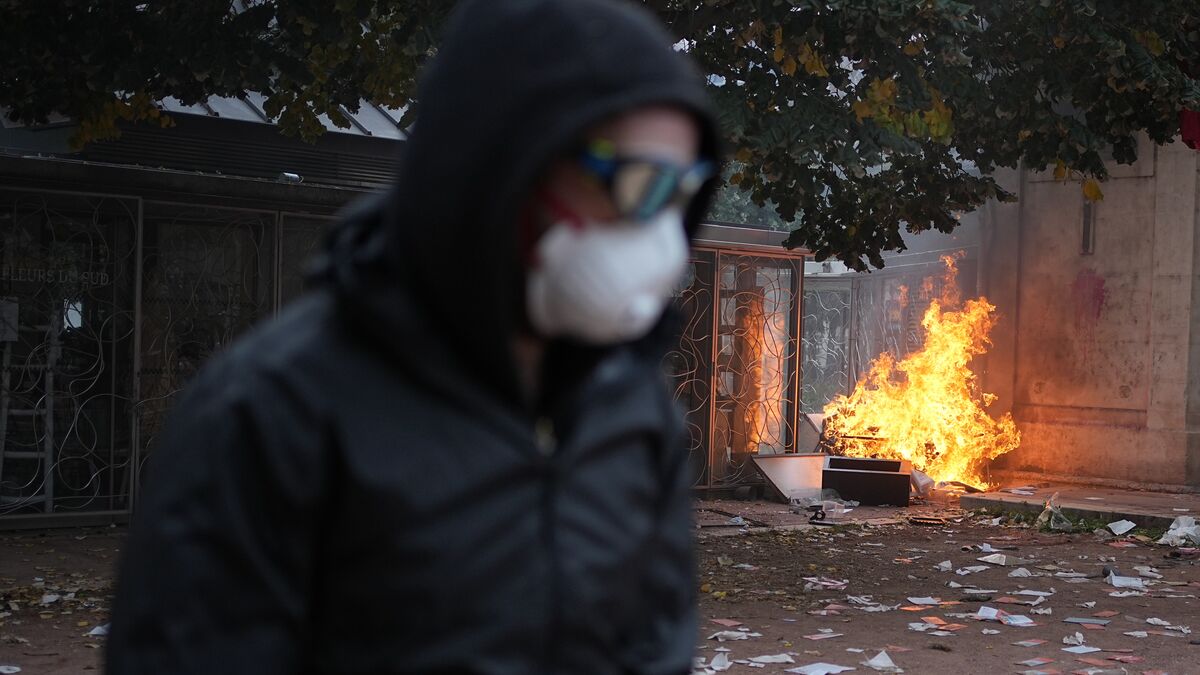 France’s Renewed Unrest Could Boost