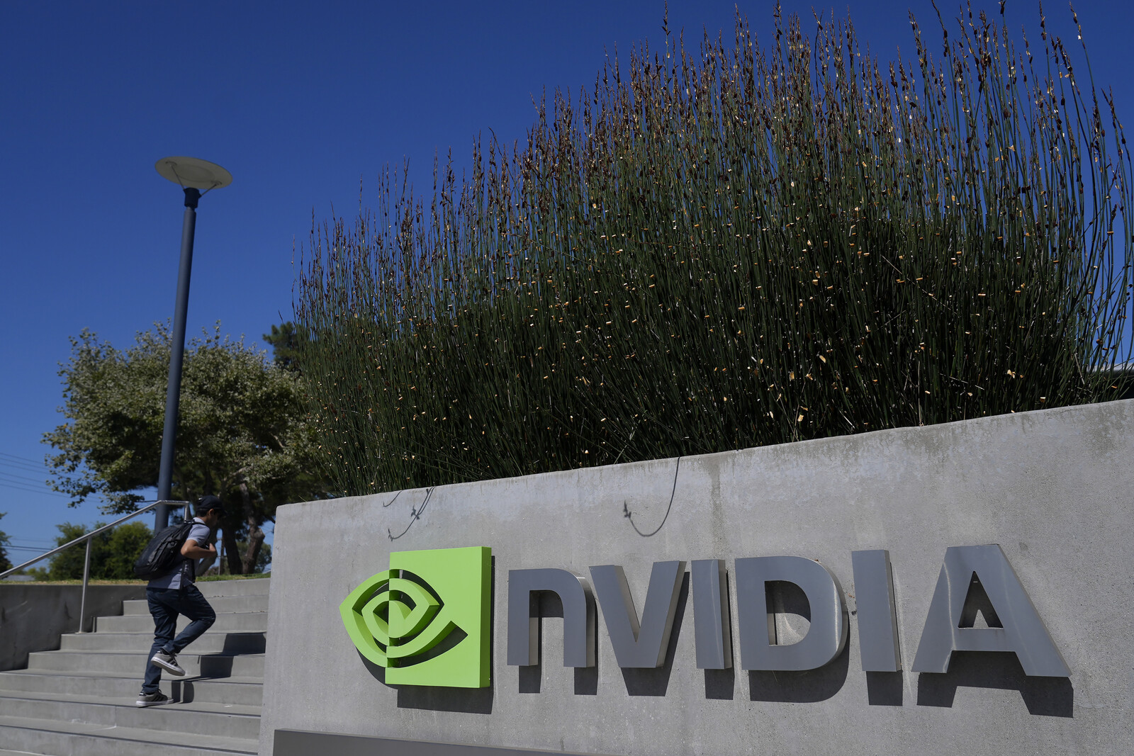 Concern on the US Stock Exchange – AI Fears Ahead of Nvidia Report
