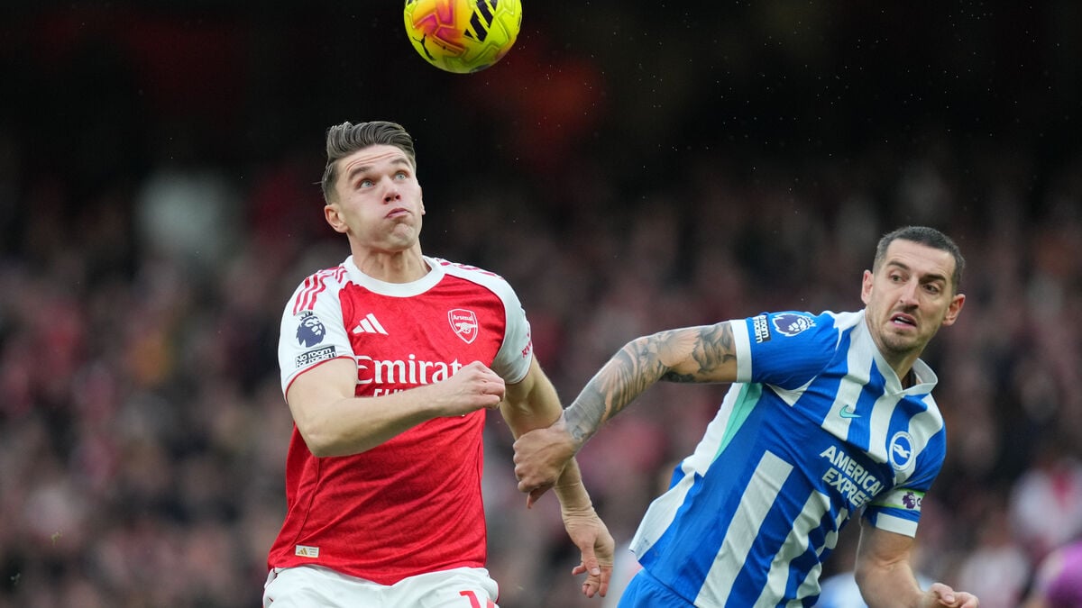 Brighton offer 400 fans free