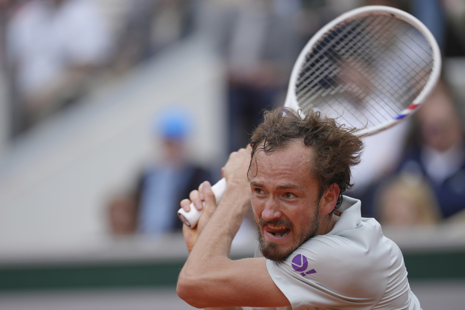 Medvedev Exits French Open in First Round After Thrilling Match