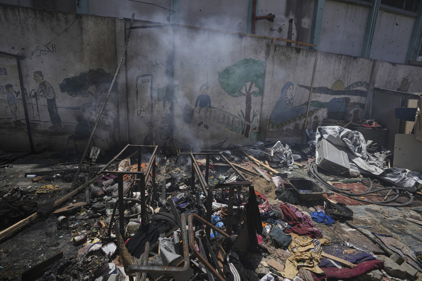Over 30 Killed in Israeli