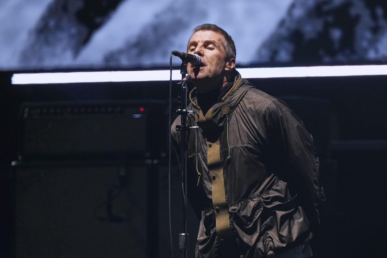 Oasis Reunites on Stage After