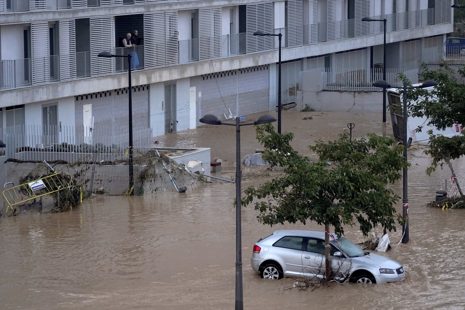 The Storm in Spain Stops Cup Matches