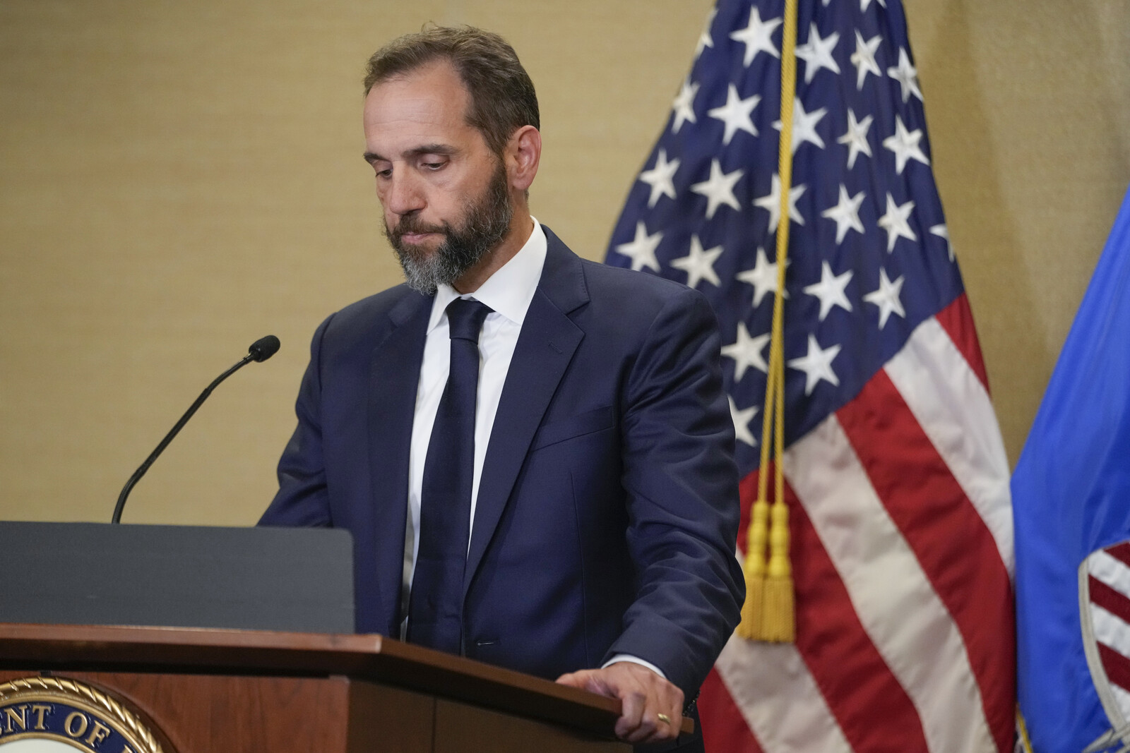 The Prosecutor in the Trump Cases Pauses the Work