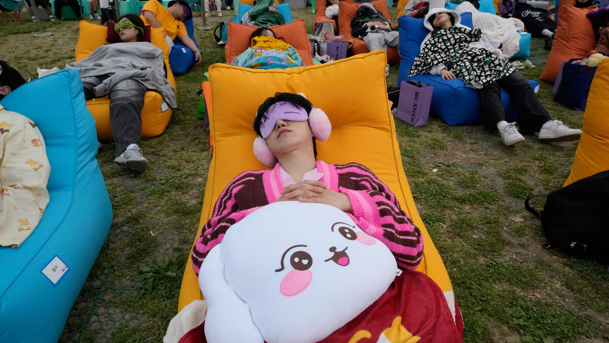 Power nap competitions to combat