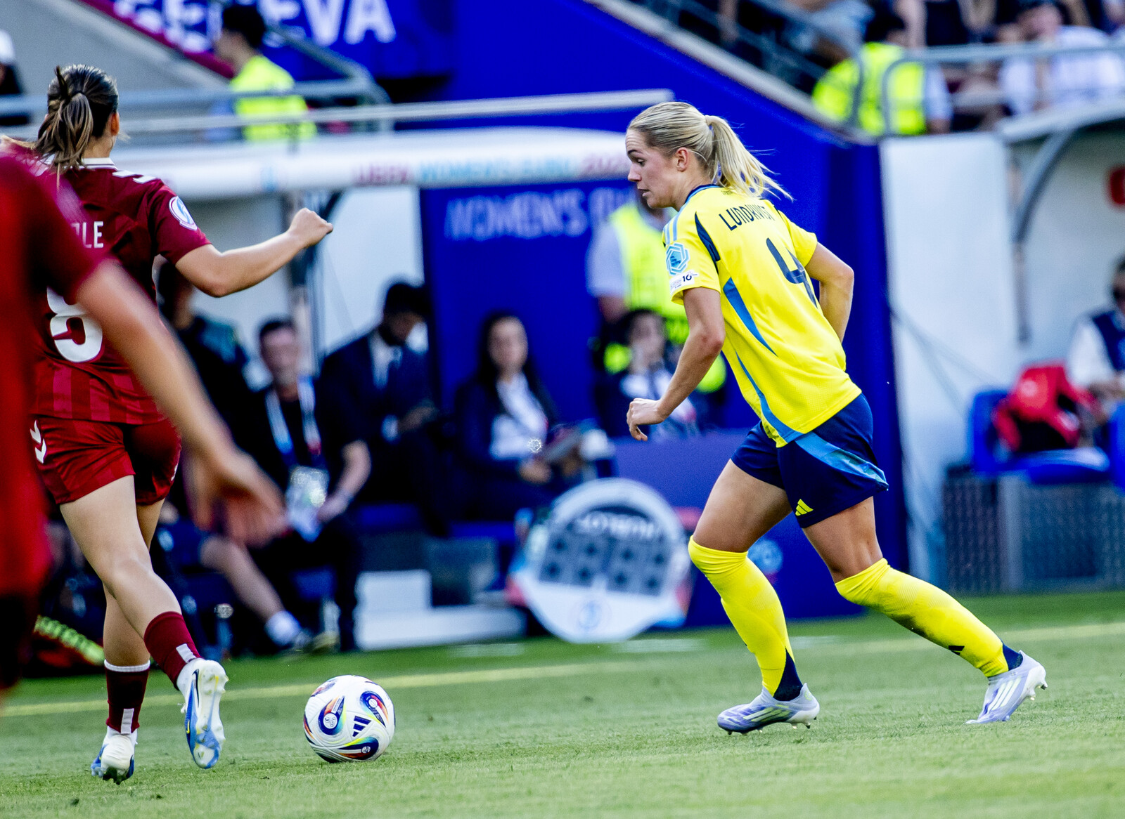 Hanna Lundkvist and Smilla Holmberg