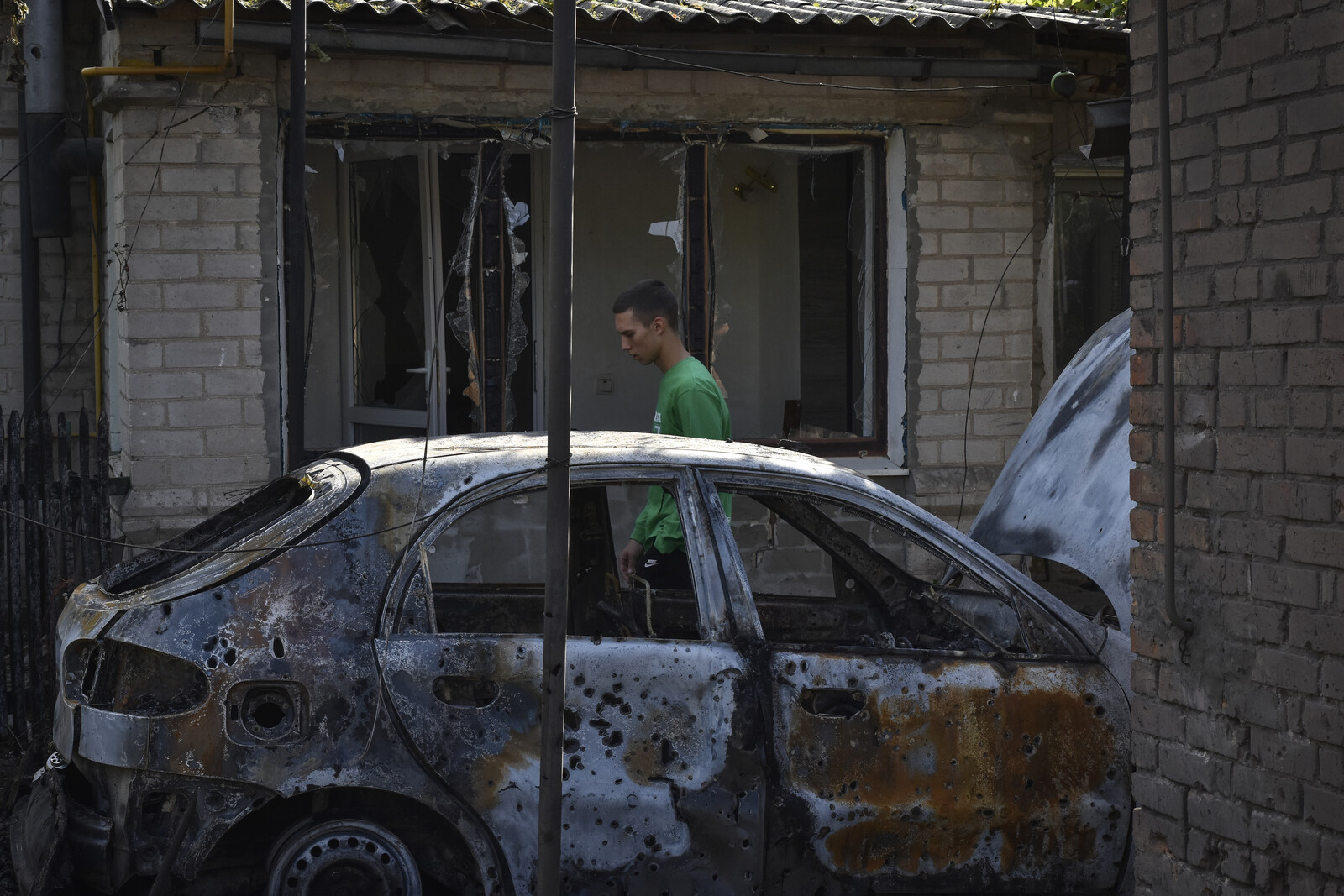 Many injured in air strike on Zaporizhzhia