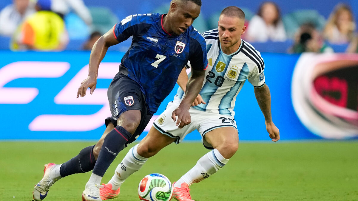Argentina survive Cape Verde scare to reach round of 16