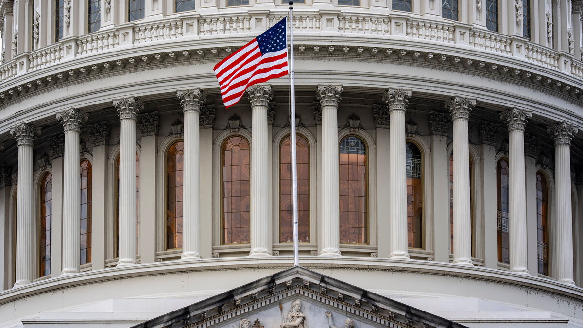 US Government Shutdown Begins as Budget Deadline Passes