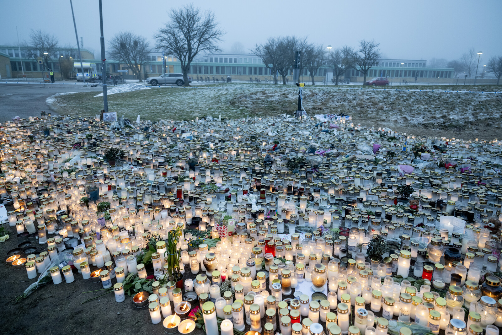 Scammers exploit Örebro massacre