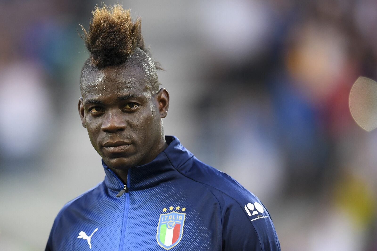 Mario Balotelli signs for Genoa