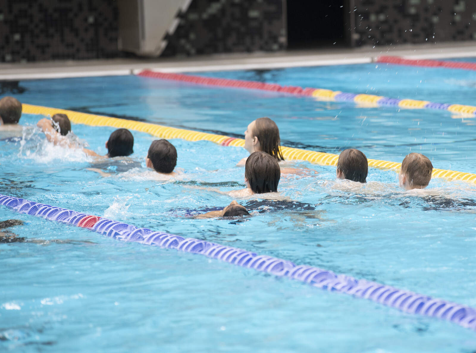 Closing Swimming Pools Threatens Children's Swimming Skills