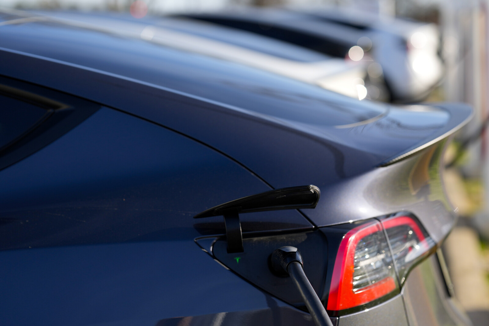 Electric Car Warning Sounds Harder to Locate Than Combustion Engines