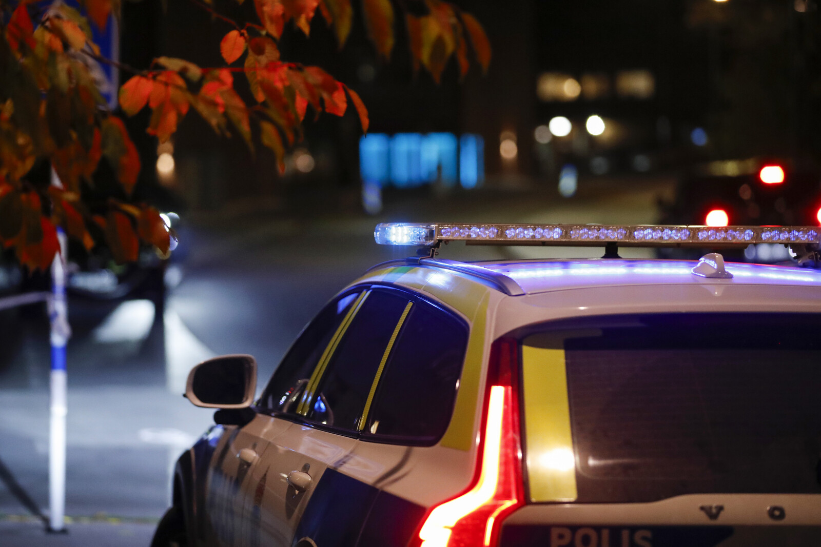 Apartment shot at – one lightly injured
