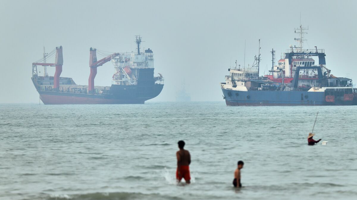 Strait of Hormuz traffic rises as Iran ceasefire boosts shipping confidence