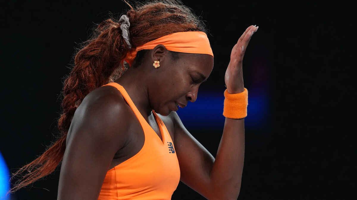 Coco Gauff smashes racket after shock loss to Elina Svitolina at Australian Open