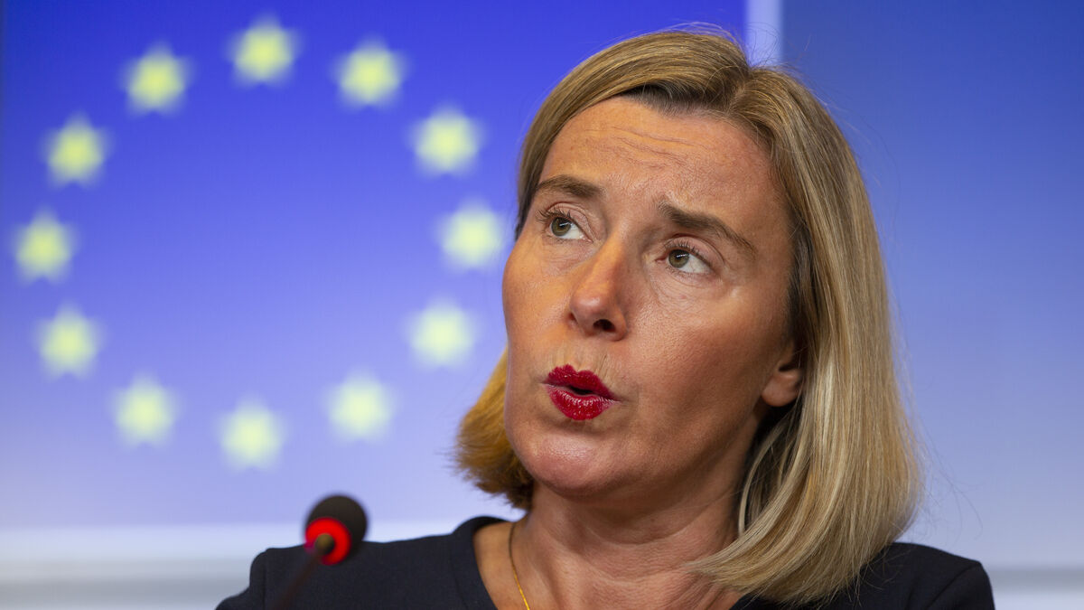 Former foreign minister accused of