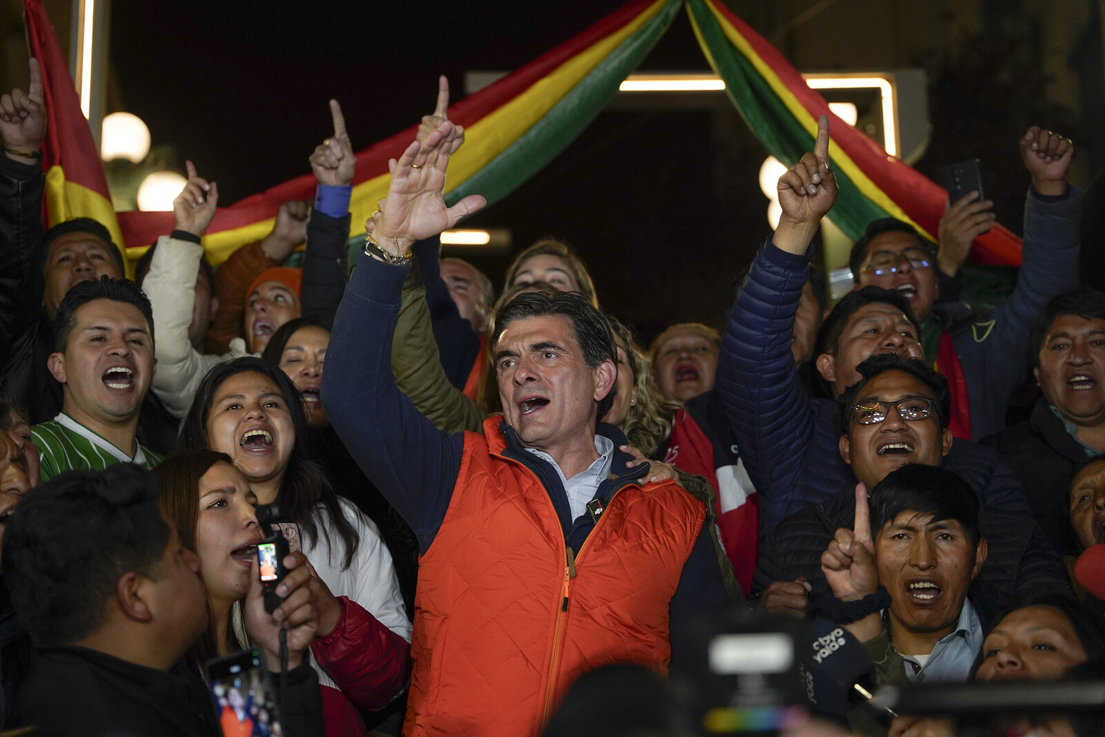 Centrist Candidate Rodrigo Paz Leads