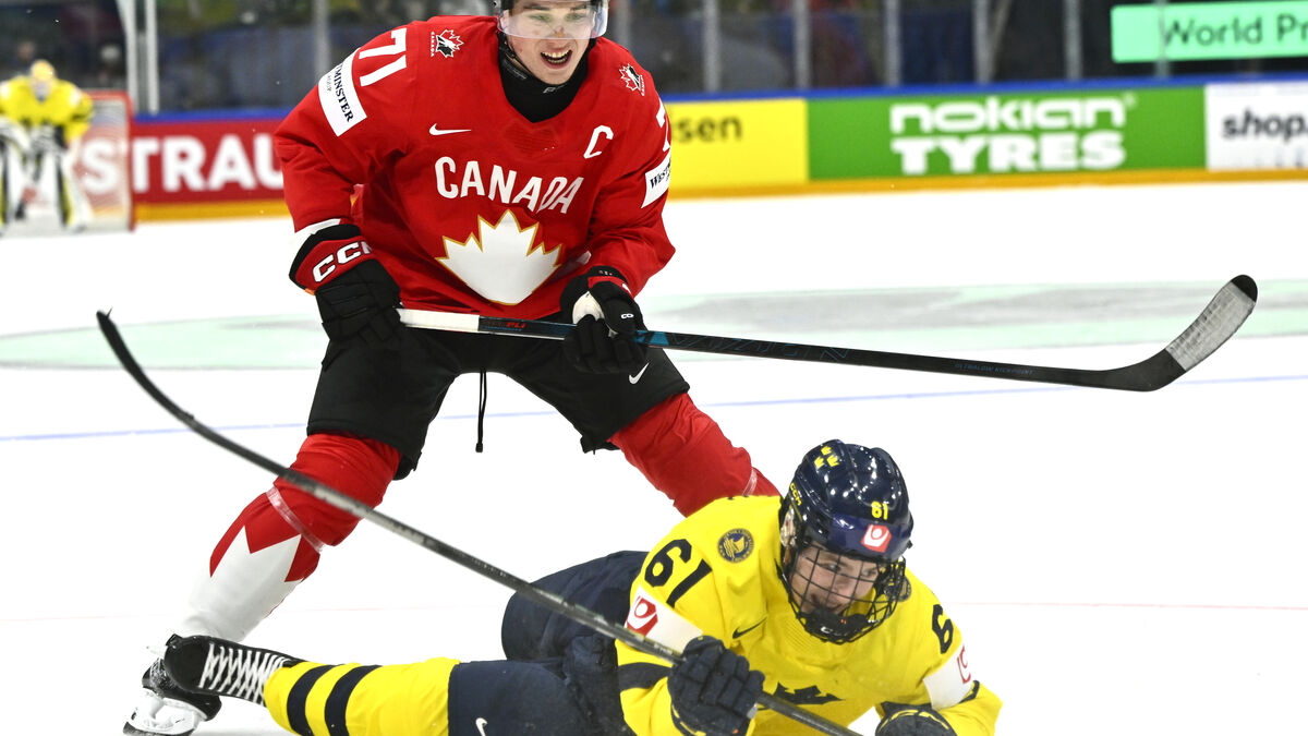 Cheeky Tre Kronor shook the gold favorite Canada - Boring