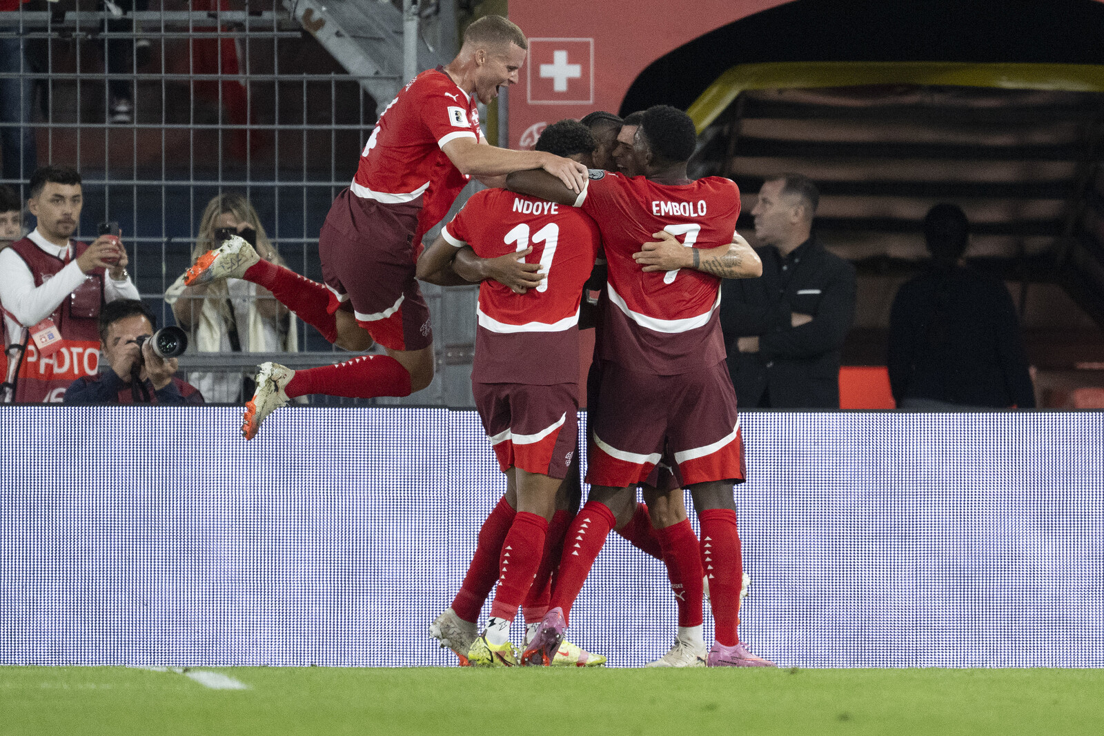 Switzerland Dominates Kosovo 4-0 in World Championship Qualifier