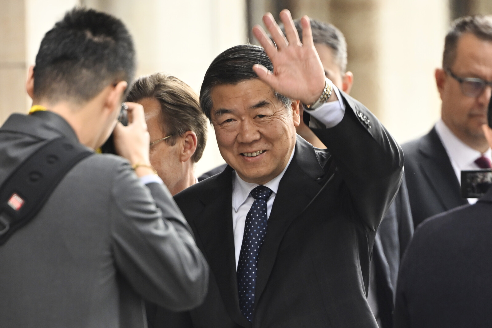 USA and China Begin Trade Talks in Stockholm