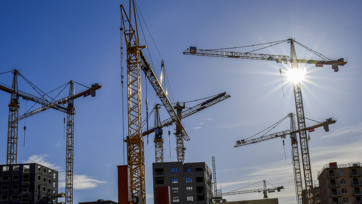 Brighter job market, fewer layoffs