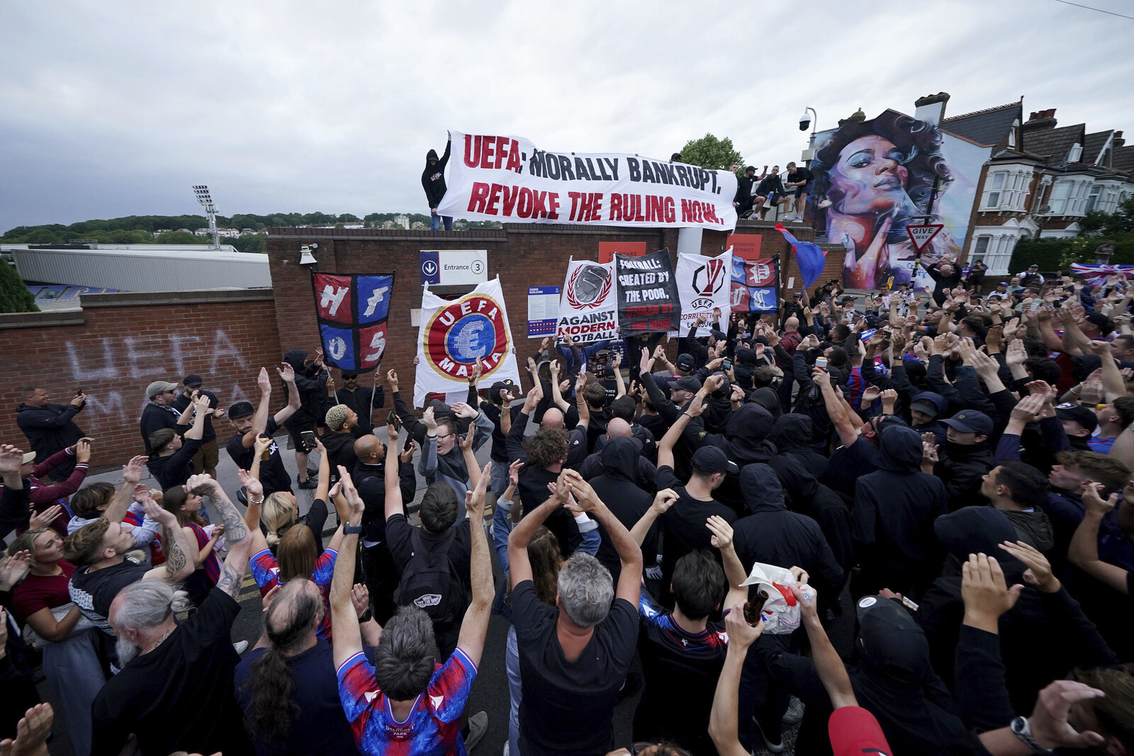 Crystal Palace Challenges Relegation to European Conference League