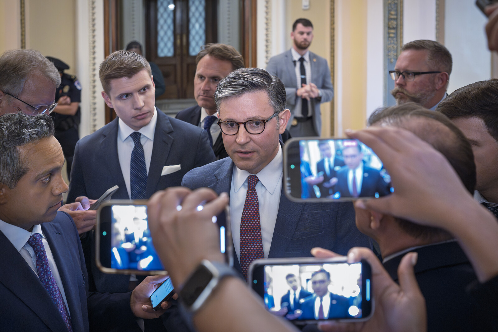 House of Representatives Closes Early to Halt Epstein Document Debate