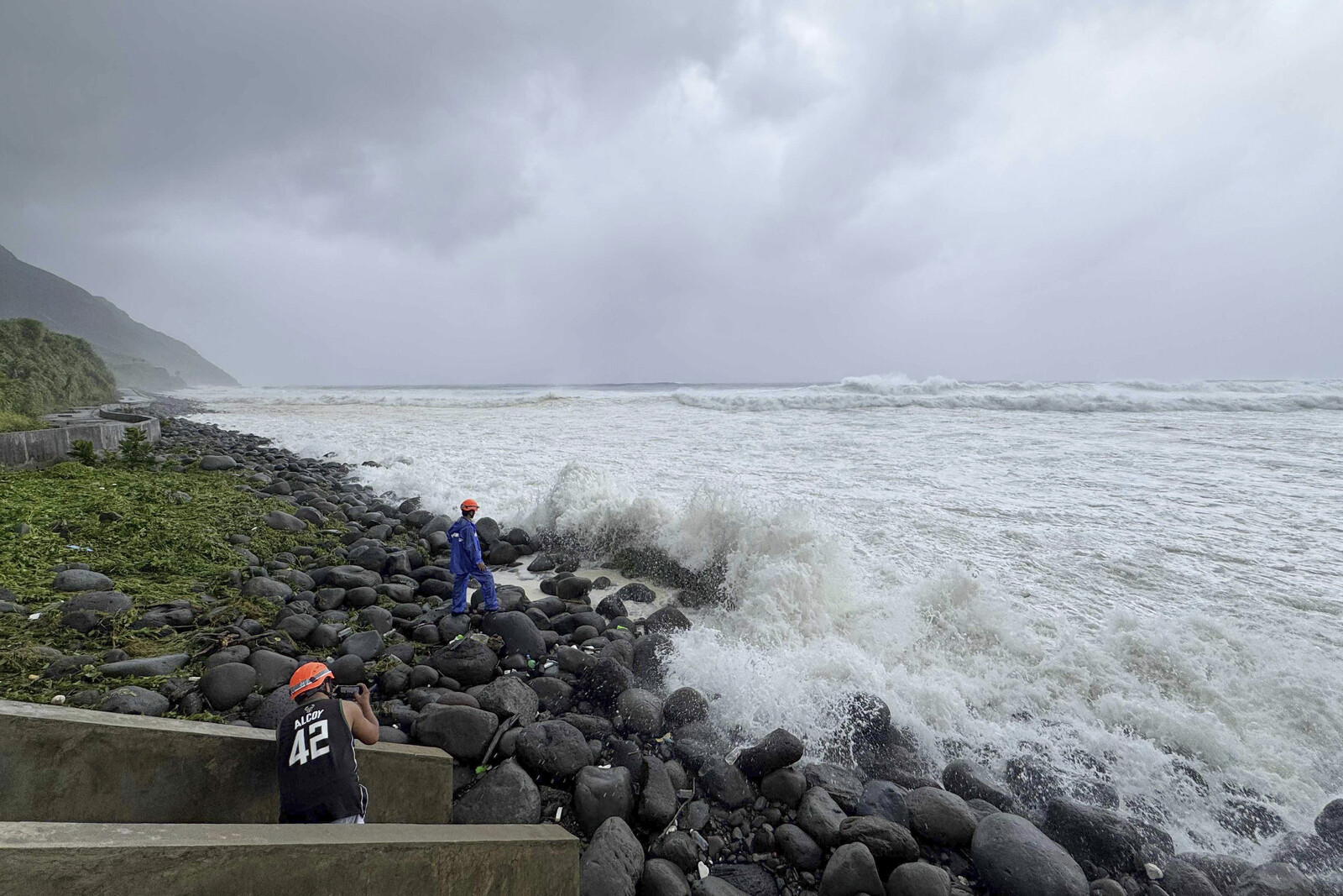 Mass Evacuations as Super Typhoon