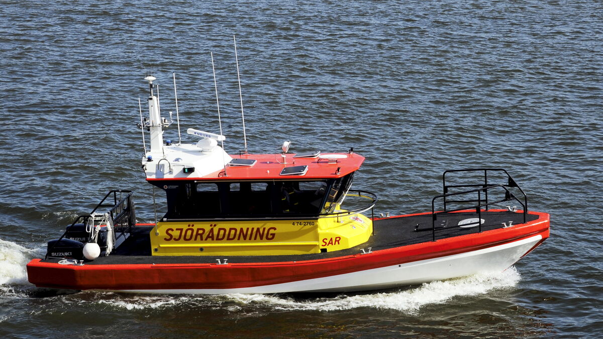 Explosion on boat in northern Vättern, four people safe ashore