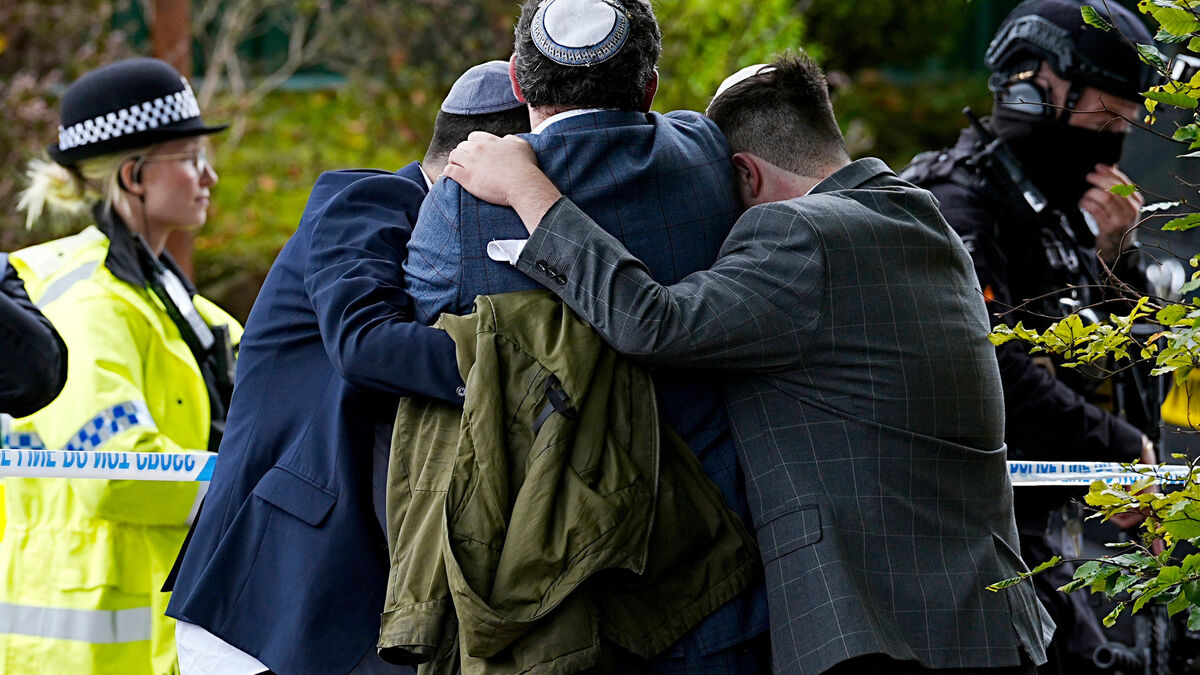 Starmer Vows to Tackle Antisemitism
