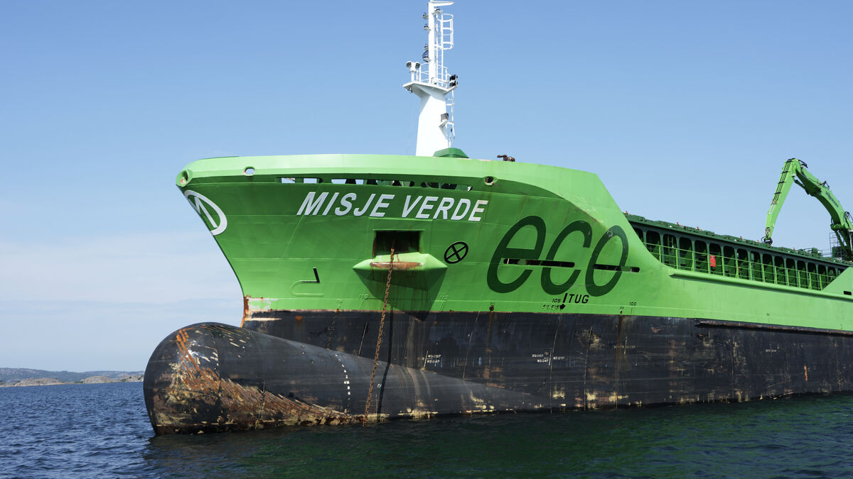 Captain and pilot charged over fatal Tjörn boat accident