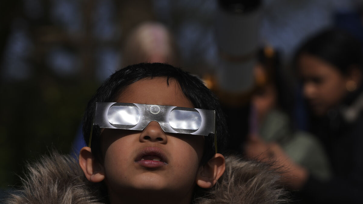 How to watch the solar eclipse safely without damaging your eyes
