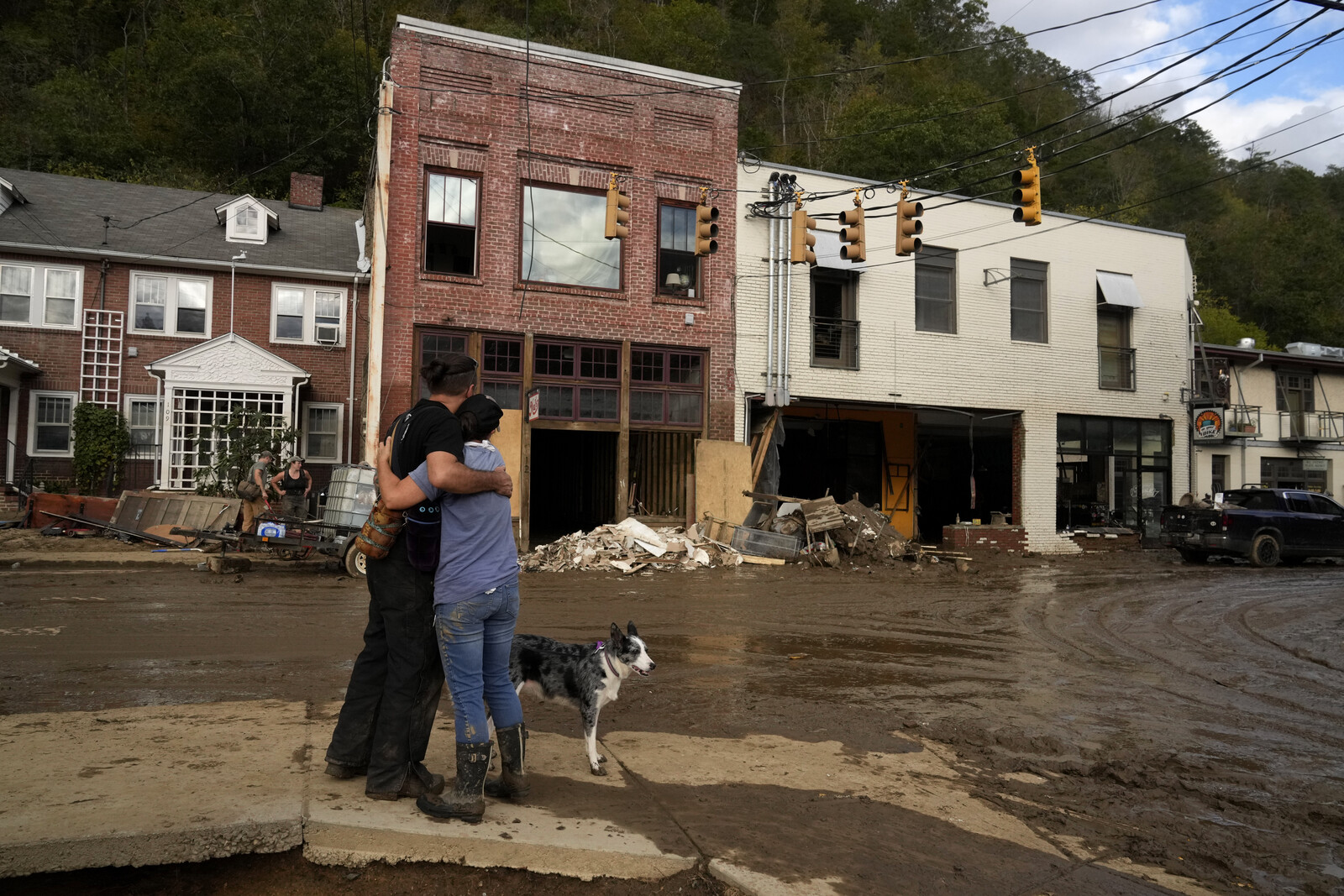 Hurricanes and Scandals: The Battle for North Carolina