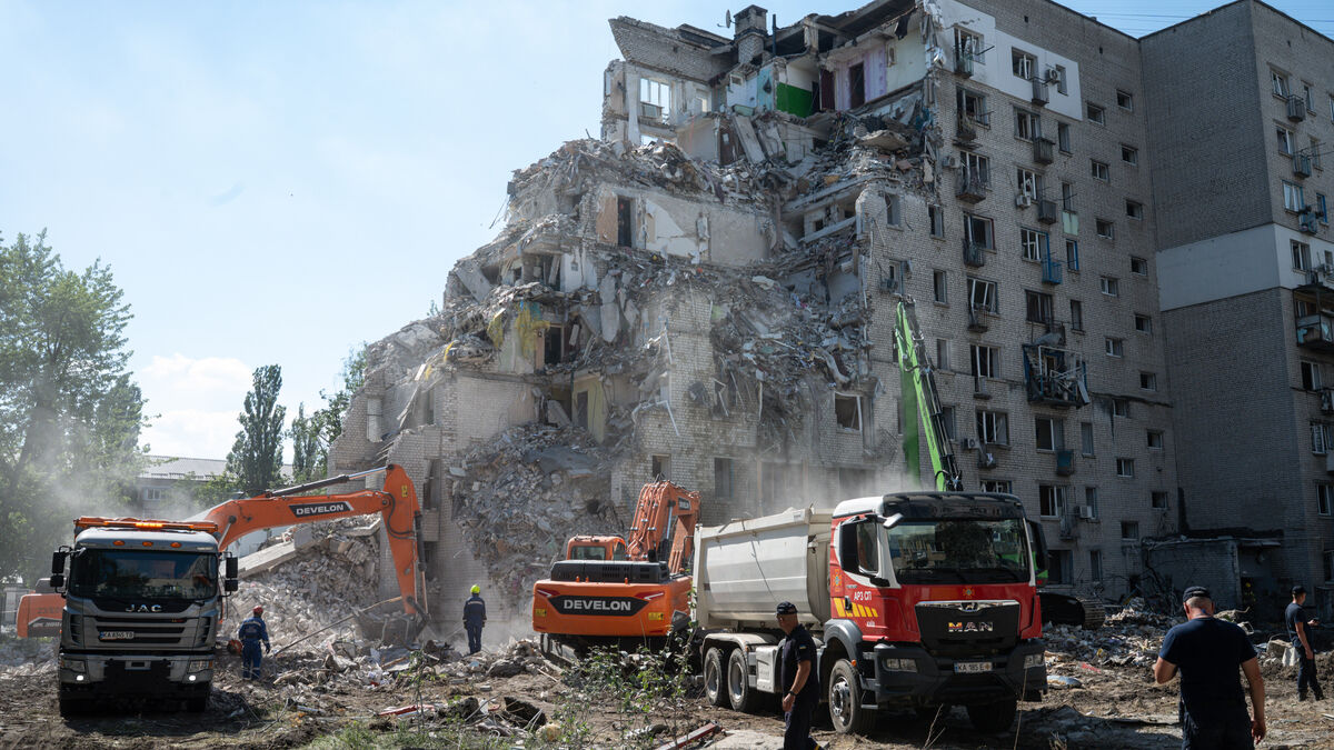 Kyiv death toll rises as rescuers recover more bodies after Russian strike on high-rise buildings