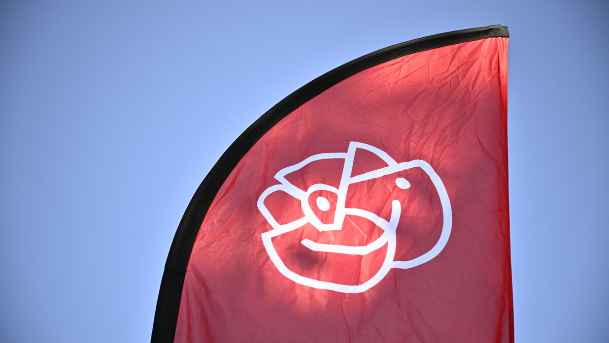 Social Democrats' office in Sölvesborg vandalized, man detained for attempted arson