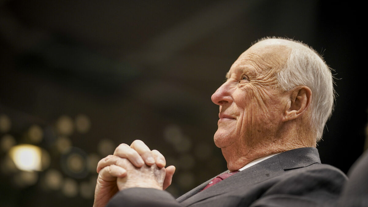 Norway’s King Harald V, unifying monarch through war and scandal, dies at 87