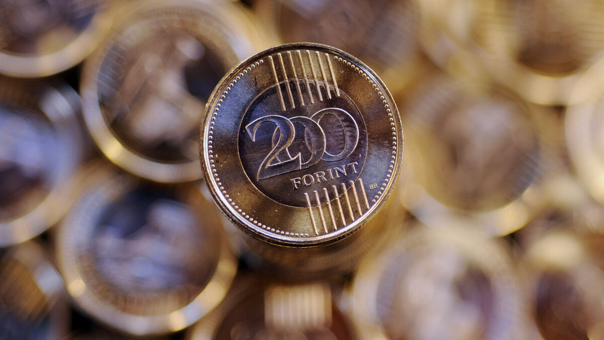 Hungary's central bank cuts key rate to 5.50% as inflation falls