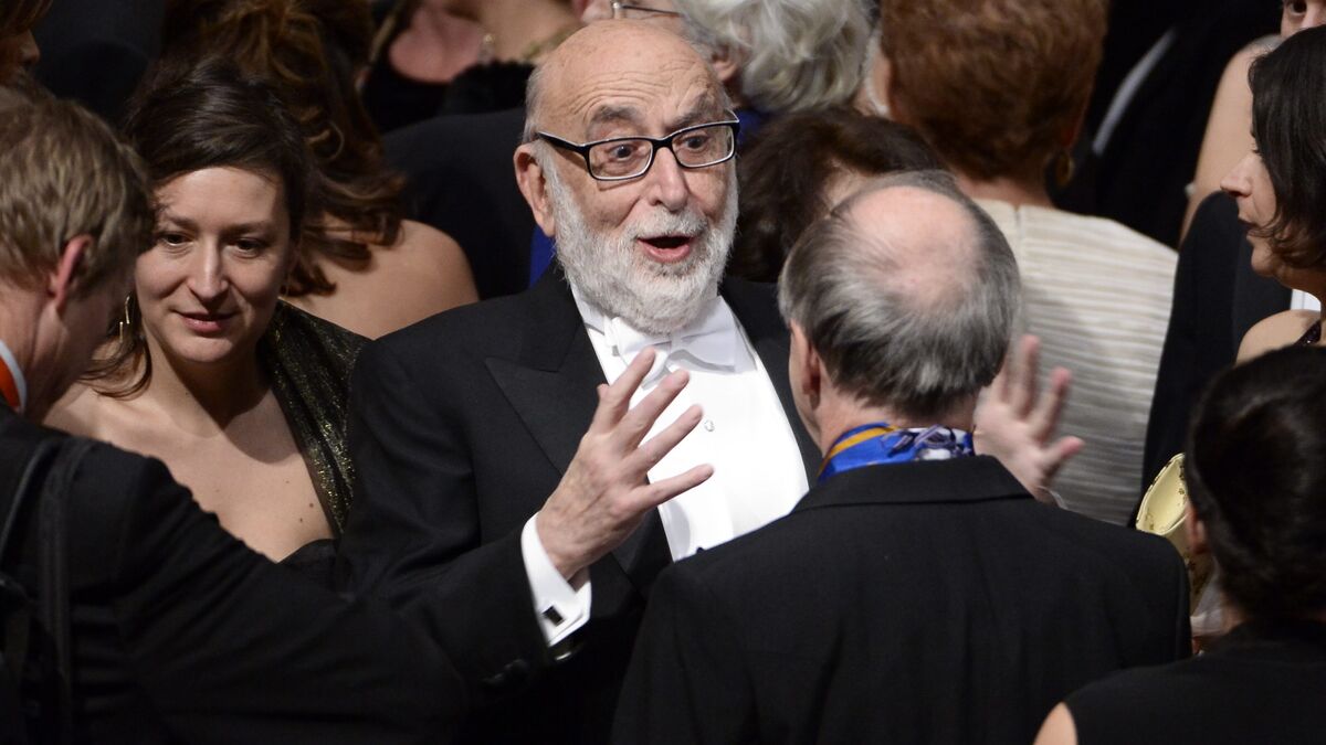 Nobel laureate François Englert dies