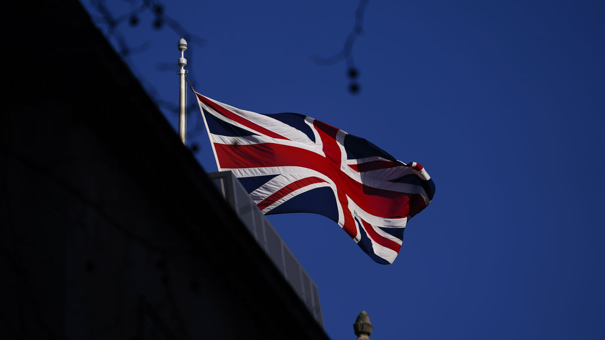 British inflation fell more than expected to 2.8 percent