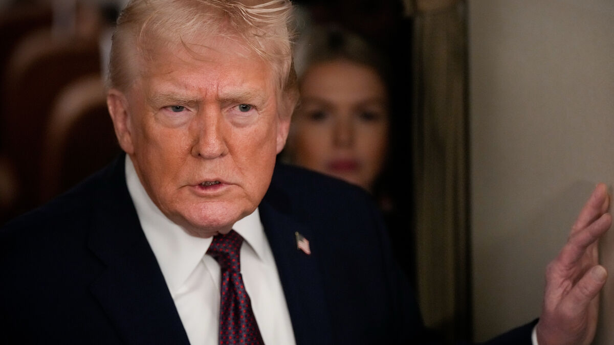 Trump orders punitive 25 percent