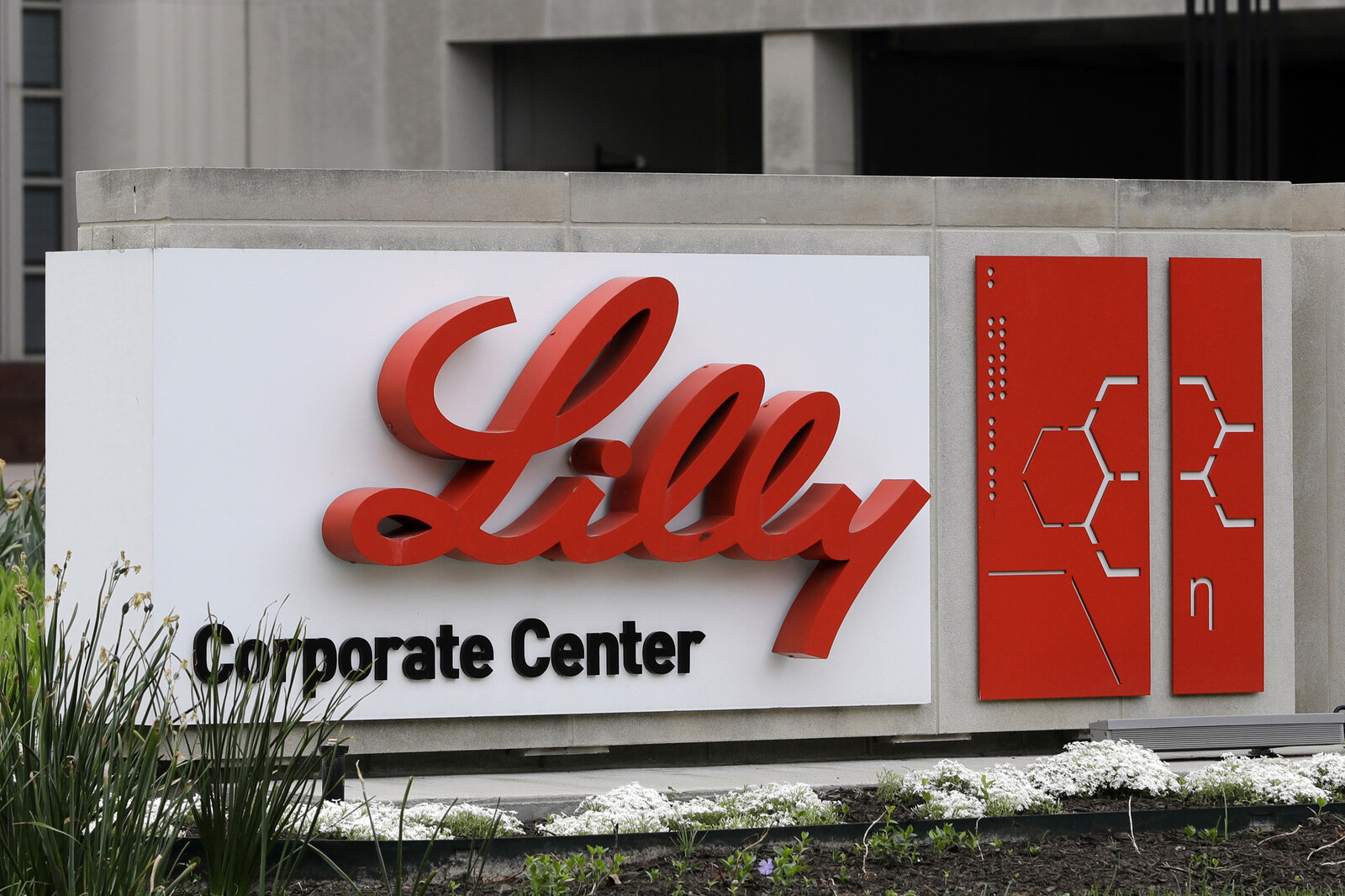 Eli Lilly: Our weight loss drug beats the Danes