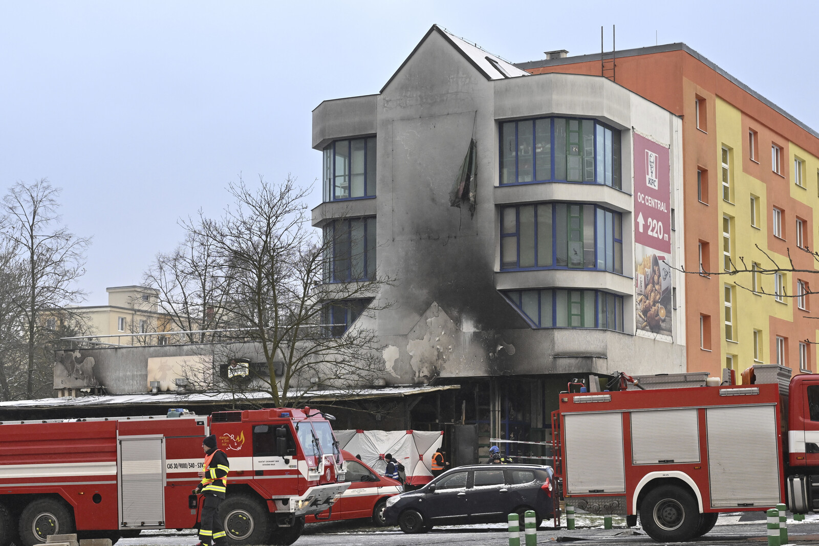 Six dead in restaurant fire