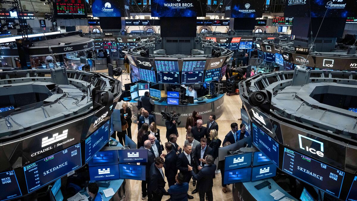 Wall Street Rebounds to Close