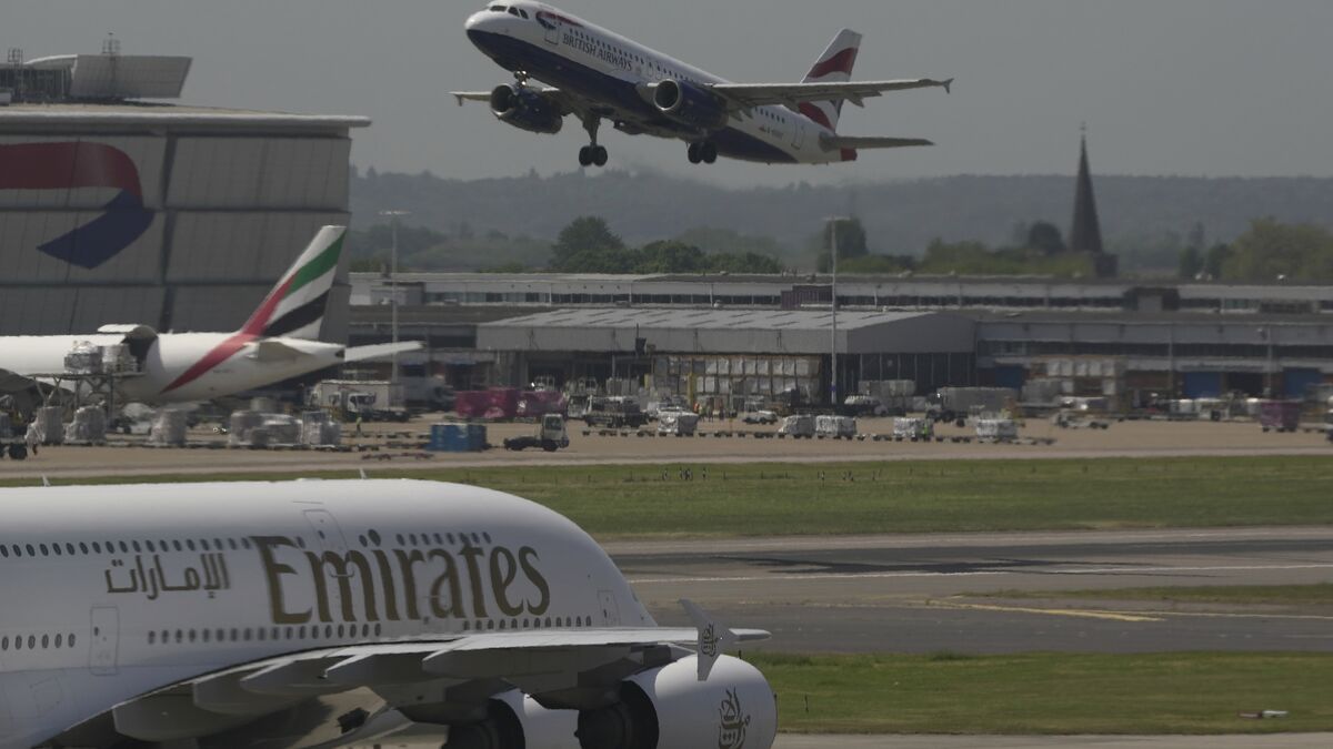 Large police operation at Heathrow